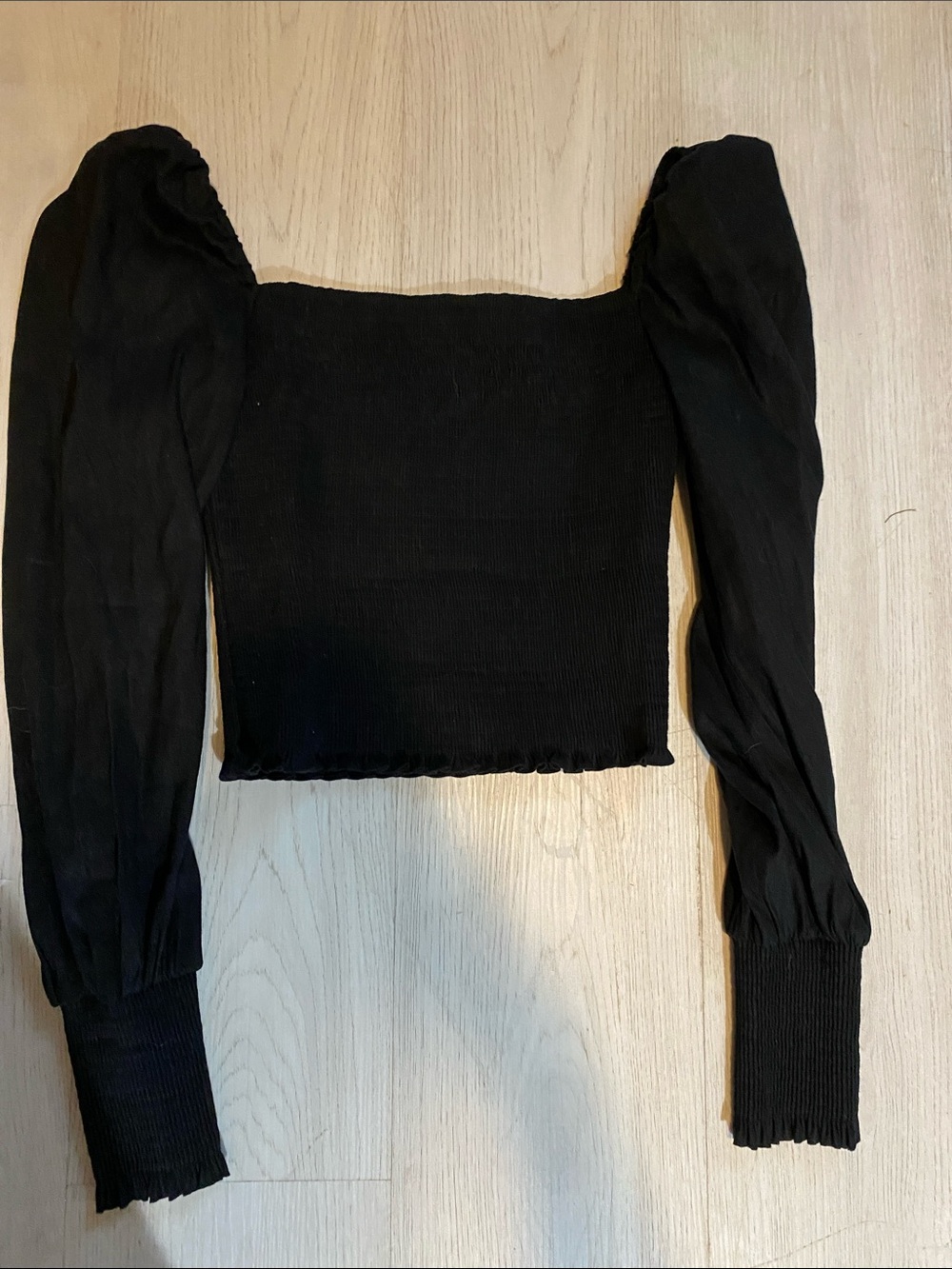 Gianni Bini Black Smocked Square-Neck Puff Sleeve Crop Top